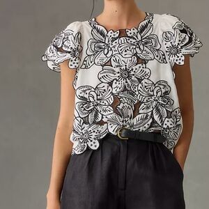 Anthropologie White Black Floral Embroidered Ruffle Sleeves Top Blouse XS Petite